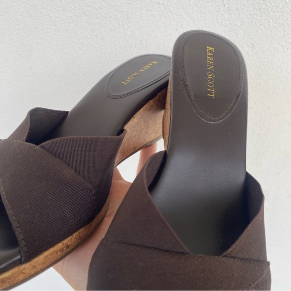Karen Scott 8.5 Brown Wedges - Picture 6 of 10